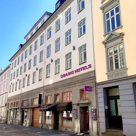 Hotell Basic 2*