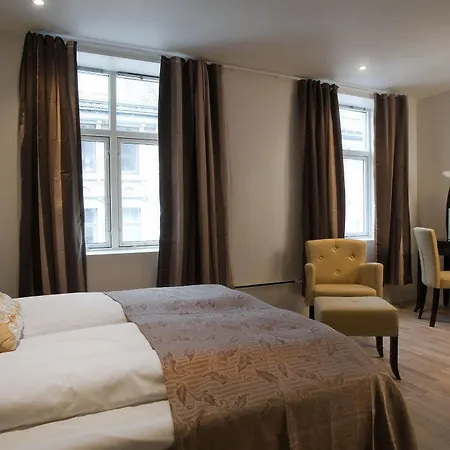 Basic Hotell 2*